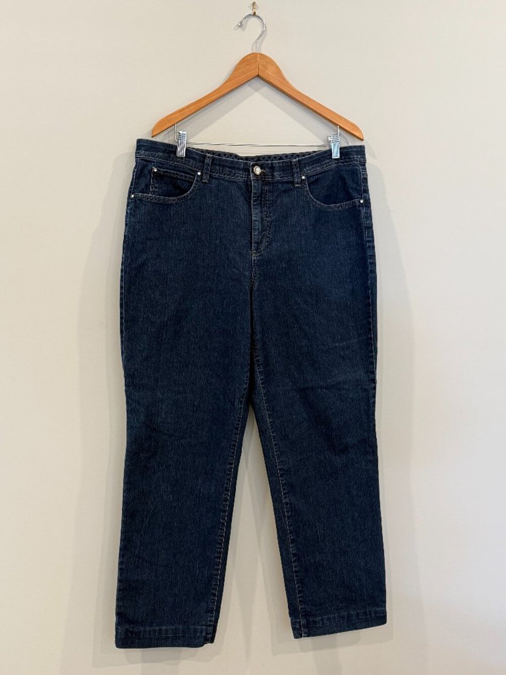 Straight Leg Dark Blue Wash Denim Jeans Size 18 - Picture 2 of 8